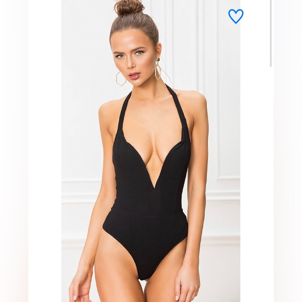 Superdown Diane Halter Bodysuit